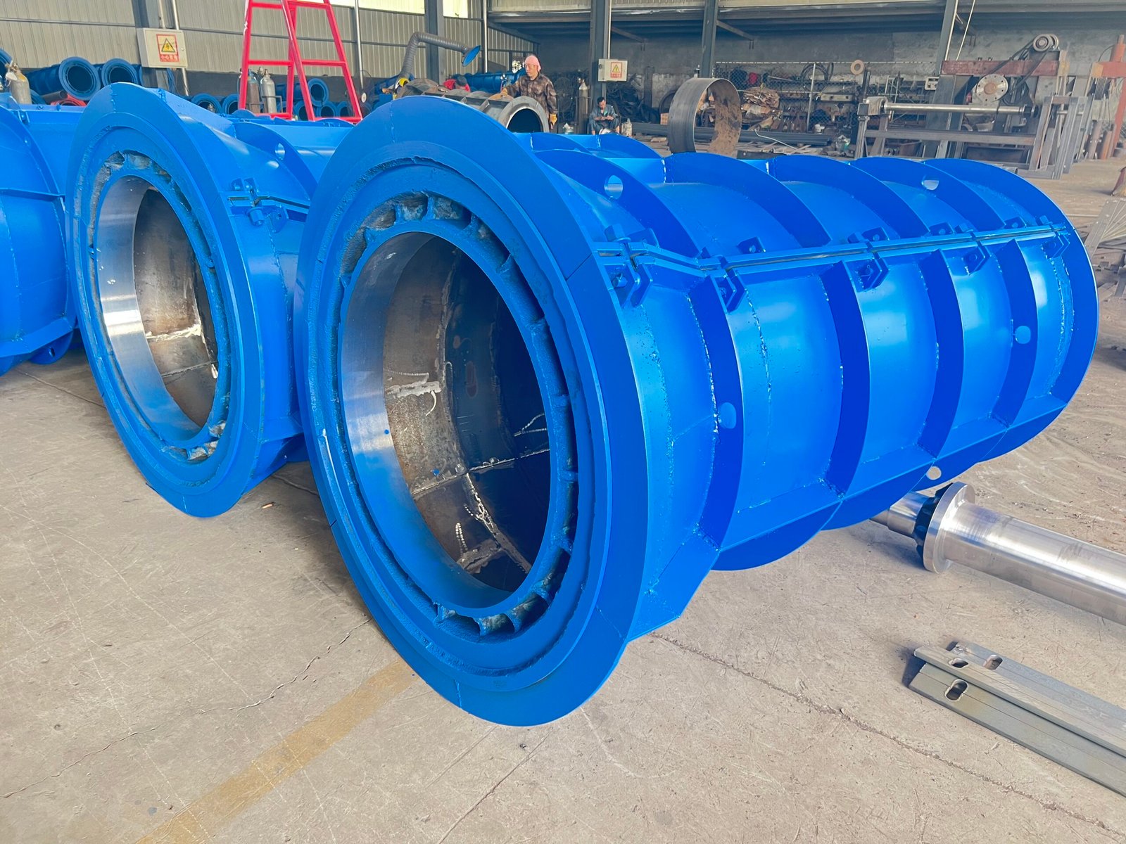 600*2000 Suspension Roller Type Concrete Pipe Mould - Image 2